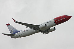 Boeing 737-8JP LN-DYH Norwegian Air Shuttle (6655500147).jpg
