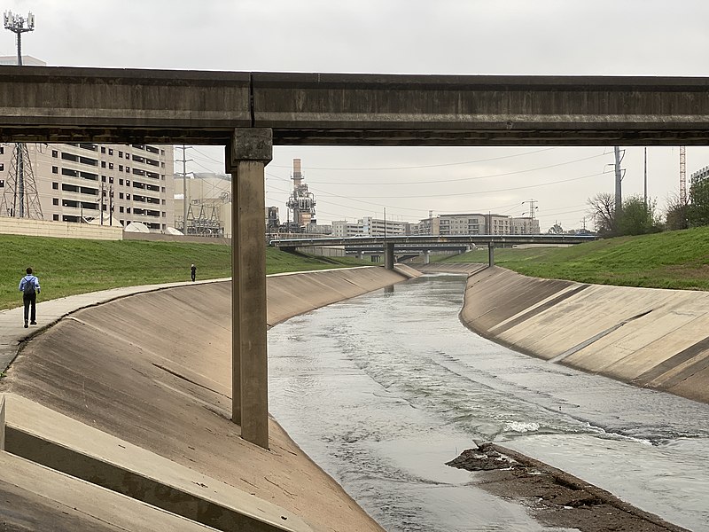 File:Brays Bayou.jpg