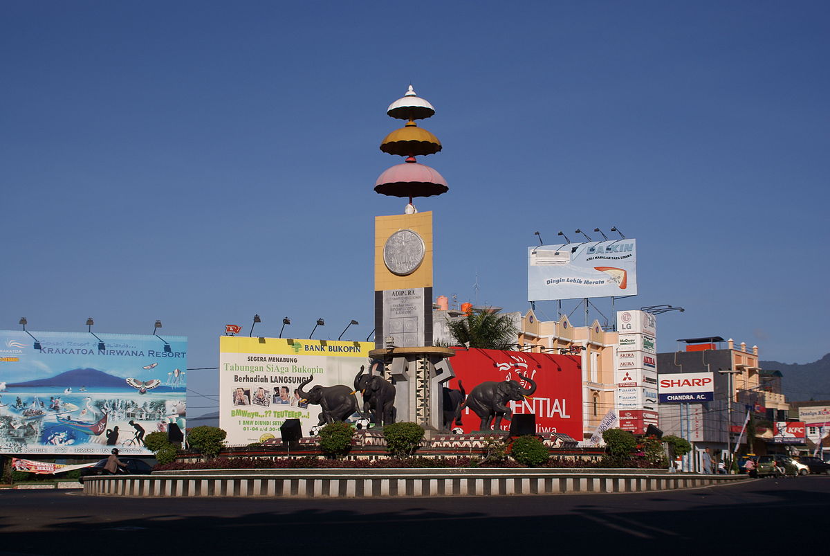 File Bundaran Tugu Adipura Bandar  Lampung  JPG Wikimedia 