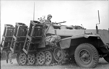 Пускові установки, прикріплені до Sd.Kfz. 251 24-ої танкової дивізії