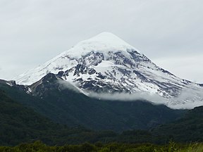 Cara Sur Volcán Lanín..JPG