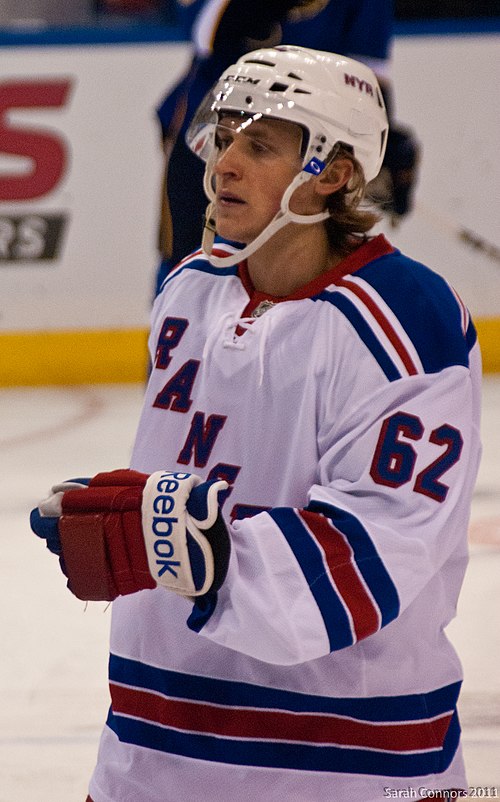 Hagelin with the Rangers in 2011