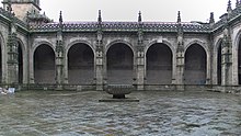 220px Catedral de Santiago. Claustro Catedral de Santiago de Compostela