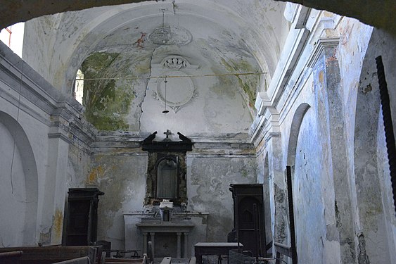 Vecchia chiesa abbandonata. Rocchetta al Volturno Italy