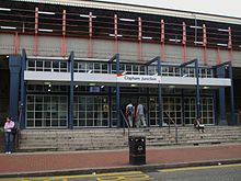 Plik:Clapham_Junction_stn_north_entrance.JPG