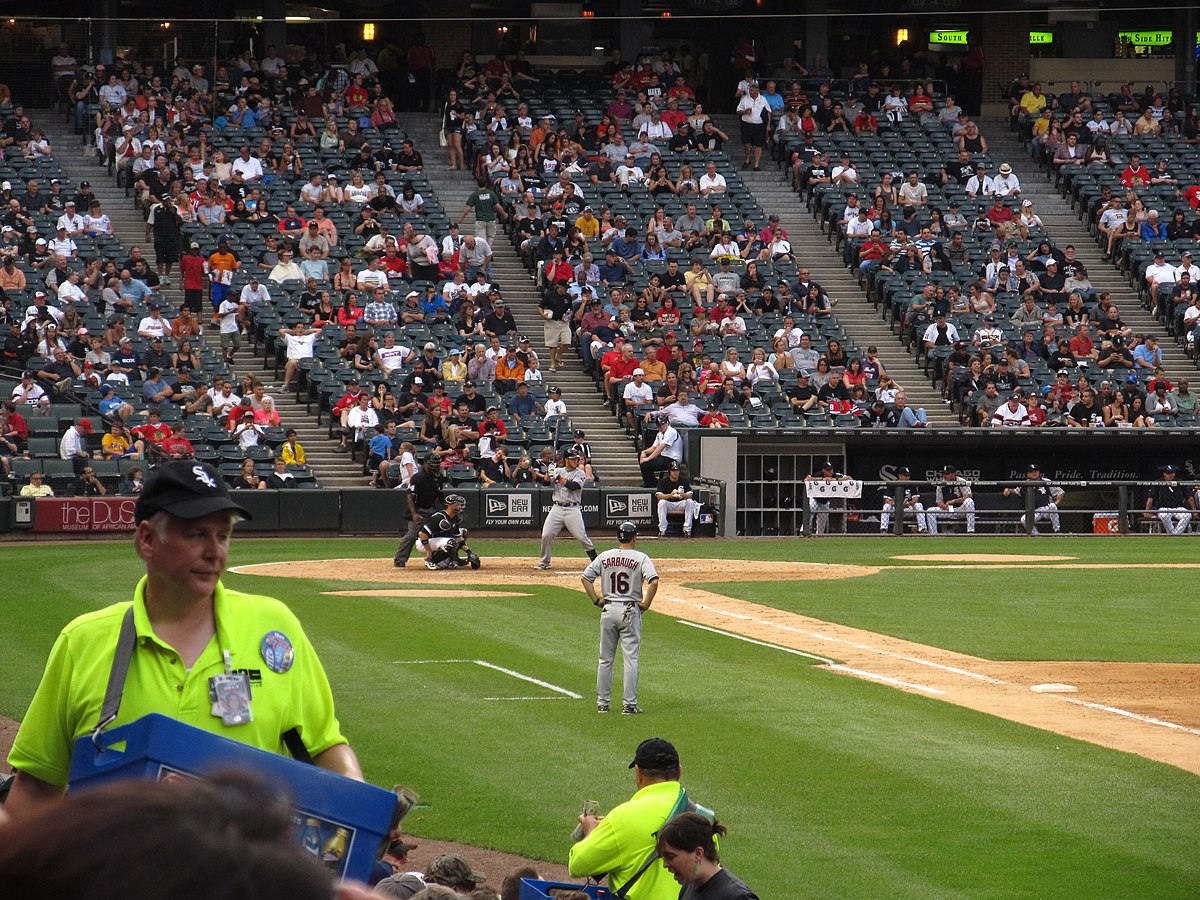 File:Cleveland Indians v. Chicago White Sox, U.S. Cellular Field (Comiskey  Park), Chicago, Illinois (9181798996).jpg - Wikimedia Commons