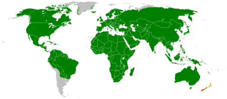 Weltkarte mit eingezeichnetem Verbreitungsgebiet der Rabenvögel