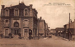 Coutras - Place de la gare 2.jpg