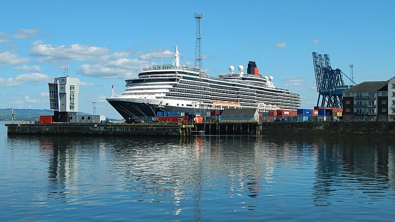 File:Cruise ship Queen Victoria at Greenock - geograph.org.uk - 5776898.jpg