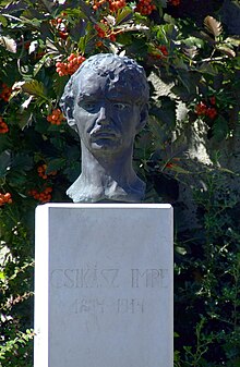 Busto pri Imre Csikász (1994)