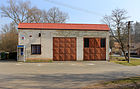 Čeština: Obecní úřad a hasičská stanice v obci Děkov English: Municipal office and fire station in Děkov village, Czech Republic.