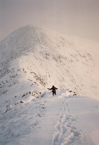 File:Descending Craig yr Ysfa towards Pen yr Helgi Du - geograph.org.uk - 1671492.jpg