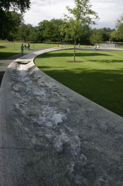 File:Diana-memorial-fountain01.jpg