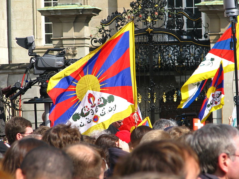 File:Die Schweiz für Tibet - Tibet für die Welt - GSTF Solidaritätskundgebung am 10 April 2010 in Zürich IMG 5678.JPG