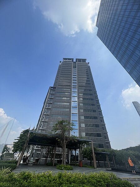 File:District 1 seen from Saigon Centre 6.jpg