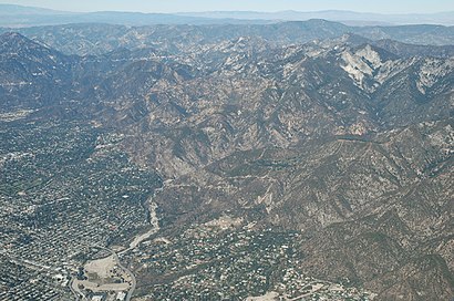 How to get to Altadena, California with public transit - About the place