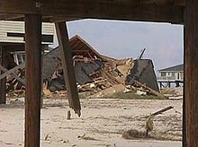 A home destroyed by Hurricane Georges' storm surge FEMA - 760 - Photograph by John Pilger taken on 10-08-1998 in Alabama.jpg