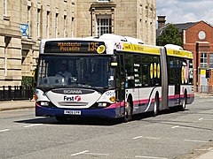 First Manchester bus 12015 (YN05 GYR), 29 July 2007.jpg