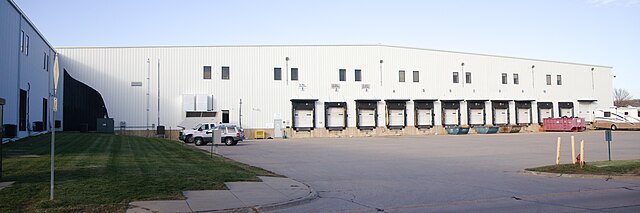 Loading dock of Gateway's former headquarters in North Sioux City. Note the black splotch in the far-left end; the entire complex was once painted whi