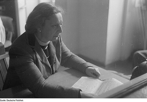 Fotothek df roe-neg 0000331 004 Portrait Hedda Zinners