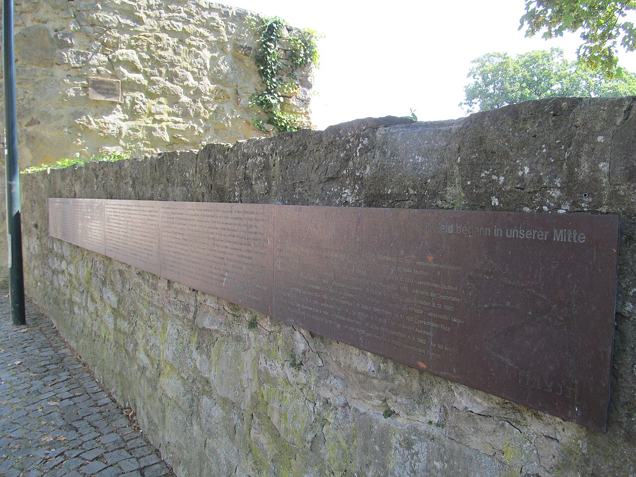 Gedenktafel Jüdischer Friedhof, 1, Warburg, Landkreis Höxter.jpg