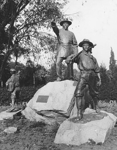 File:General Harrison Grey Otis statue. Paul Troubetzkoy.jpg