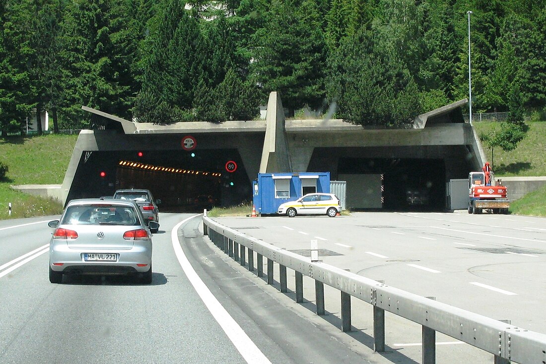 Tunnel