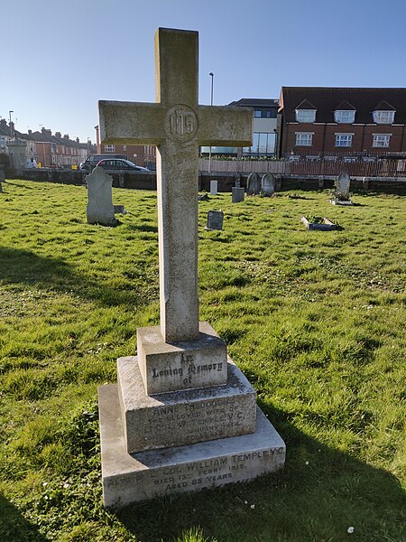 File:Grave of William Temple V.C.jpg