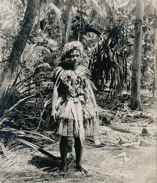 Woman on Funafuti (1900) Photography by Harry Clifford Fassett