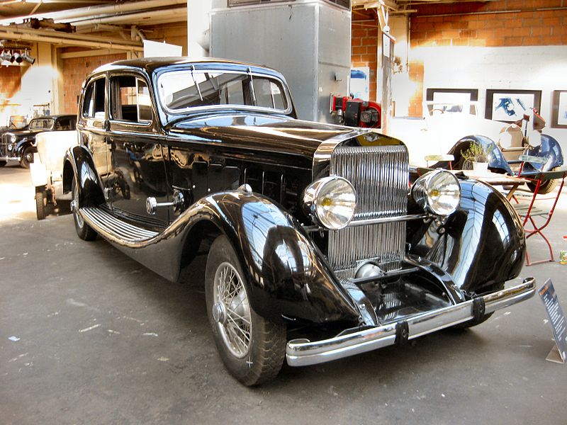 Hispano-Suiza 800px-Hispano_Suiza_1