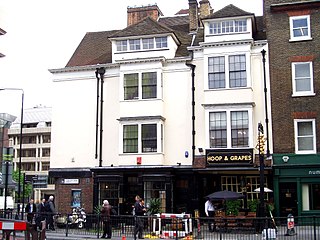 Hoop and Grapes, Aldgate pub in the City of London