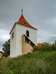 Zvonice u kostela Narození Panny Marie v Hrušovanech