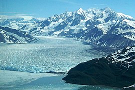 Hubbard Buzulu, Wrangell-St. Elias Ulusal Parkı ve Koruma Alanı (6808652231) .jpg