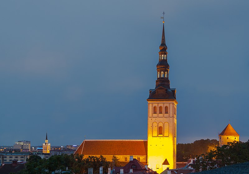 File:Iglesia de San Nicolás, Tallinn, Estonia, 2012-08-05, DD 16.JPG