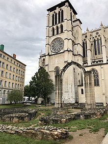 Jardin archéologique Lyon.jpg