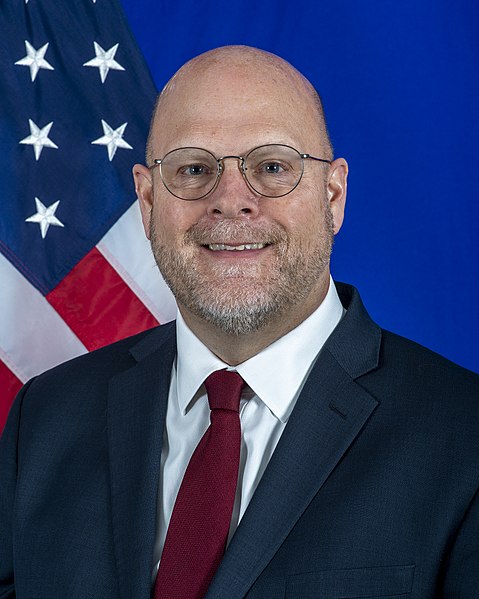 File:Jeffrey M. Hovenier, U.S. Ambassador.jpg
