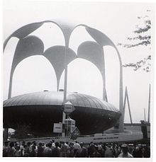 Original appearance of the Theater at the 1964-65 World's Fair Johnson Wax Pavilion.jpg