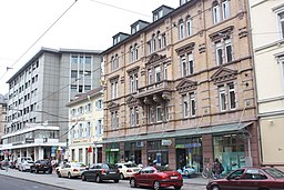 Karlsruhe, Häuserzeile in der Karlstraße