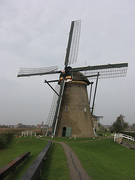 File:Kinderdijk windmill.jpg