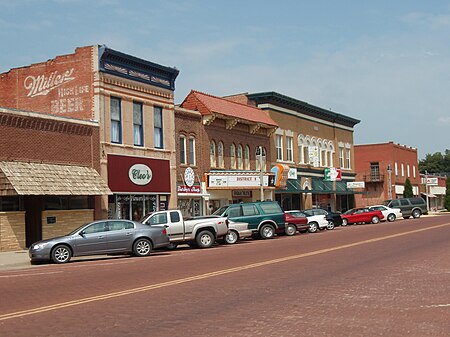 Kingman kansas business district 2009.jpg