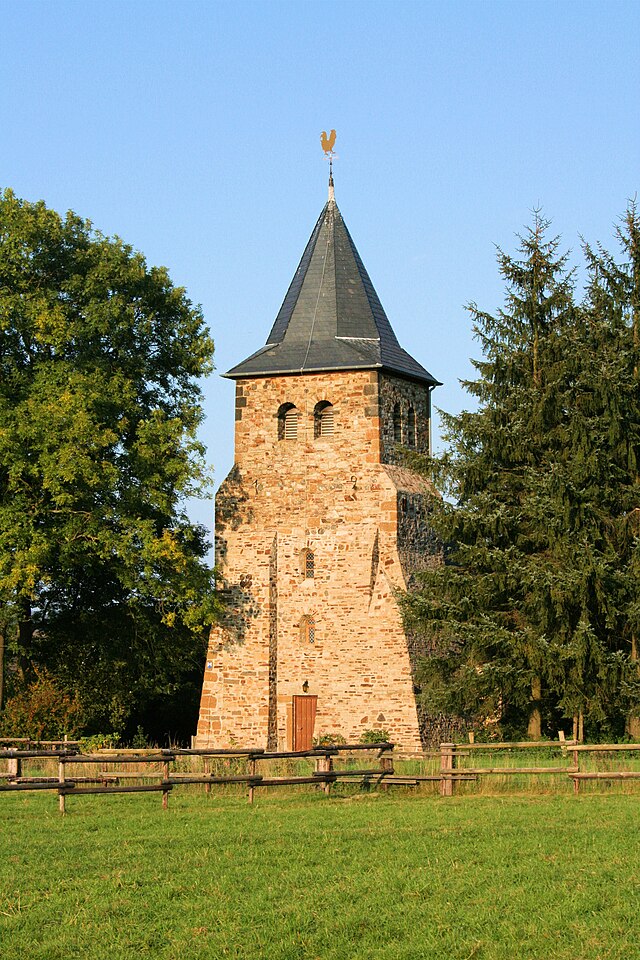 Der Eingang zum Westerwald: Die romanische Basilika von Kircheib (das erste Bild aus der alten Portal-Bilderleiste)