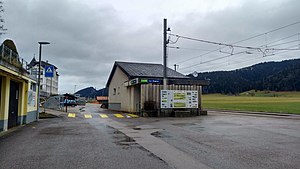 Shelter on platform