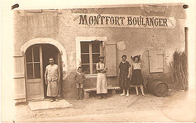 La boulangerie en 1930.jpg