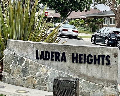 Cómo llegar a Ladera Heights en transporte público - Sobre el lugar