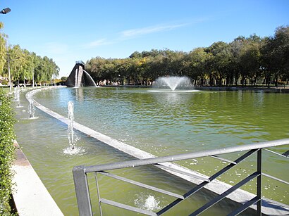 Cómo llegar a Parque Del Pilar en transporte público - Sobre el lugar