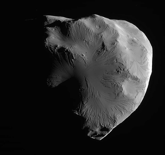 File:Leading hemisphere of Helene - 20110618.jpg