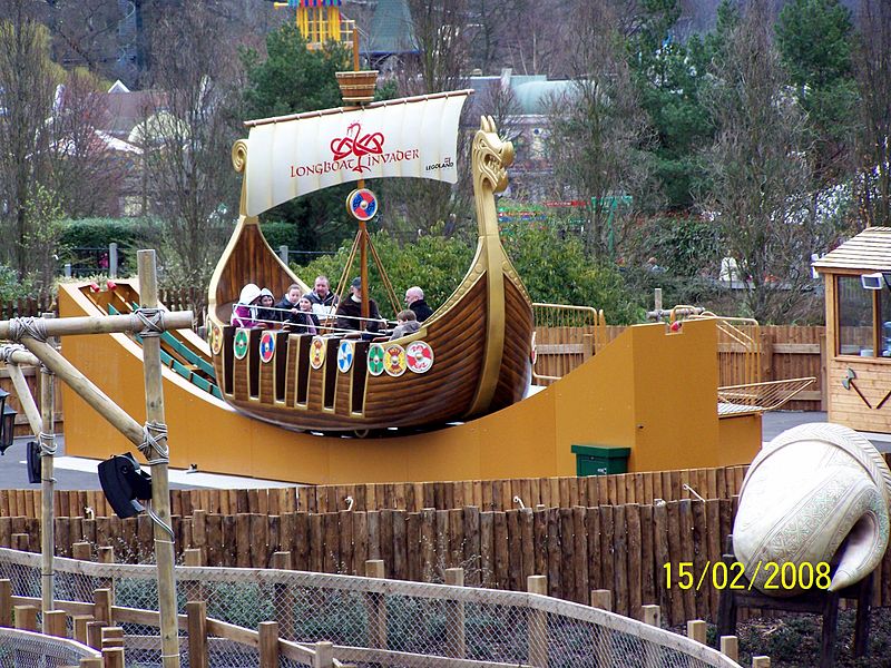 File:Legoland longboat invader.JPG