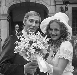 Loevesijn marries Ineke Vink in August 1972 Leijn Loevesijn married 1972.jpg