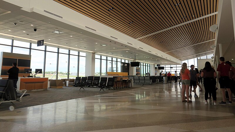 File:Lincoln Airport (Neb., USA) - New Terminal 2023.jpg