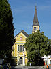 Linz-Kleinmünchen - Pfarrkirche hll Josef und Quirinus.jpg